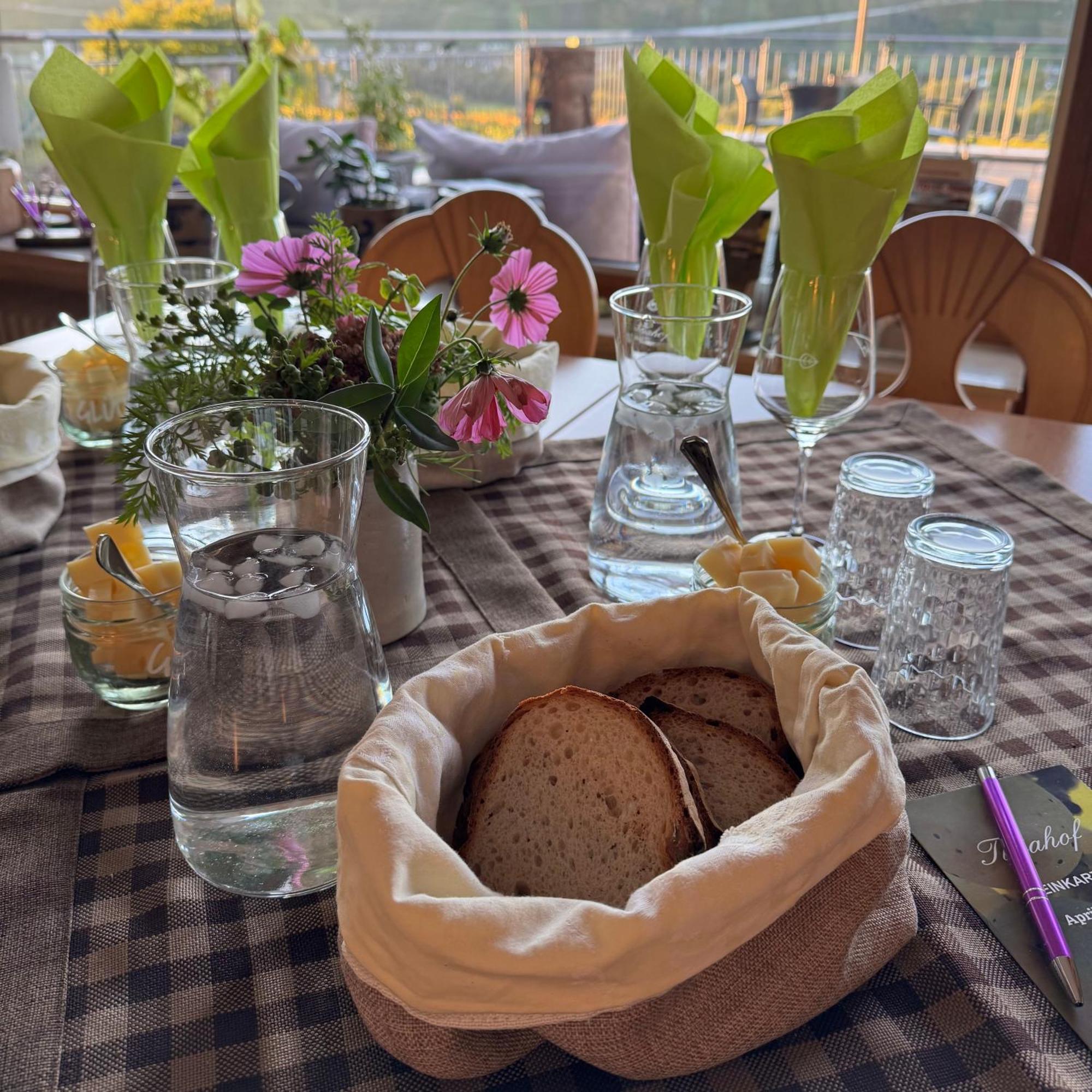 Weingut Tiliahof Bed & Breakfast Brauneberg Eksteriør bilde